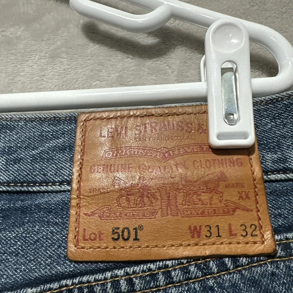 Rare Levi's 501 Premium‎ Straight Denim Jeans Blue Sz 31 Batwing Red Button Fly